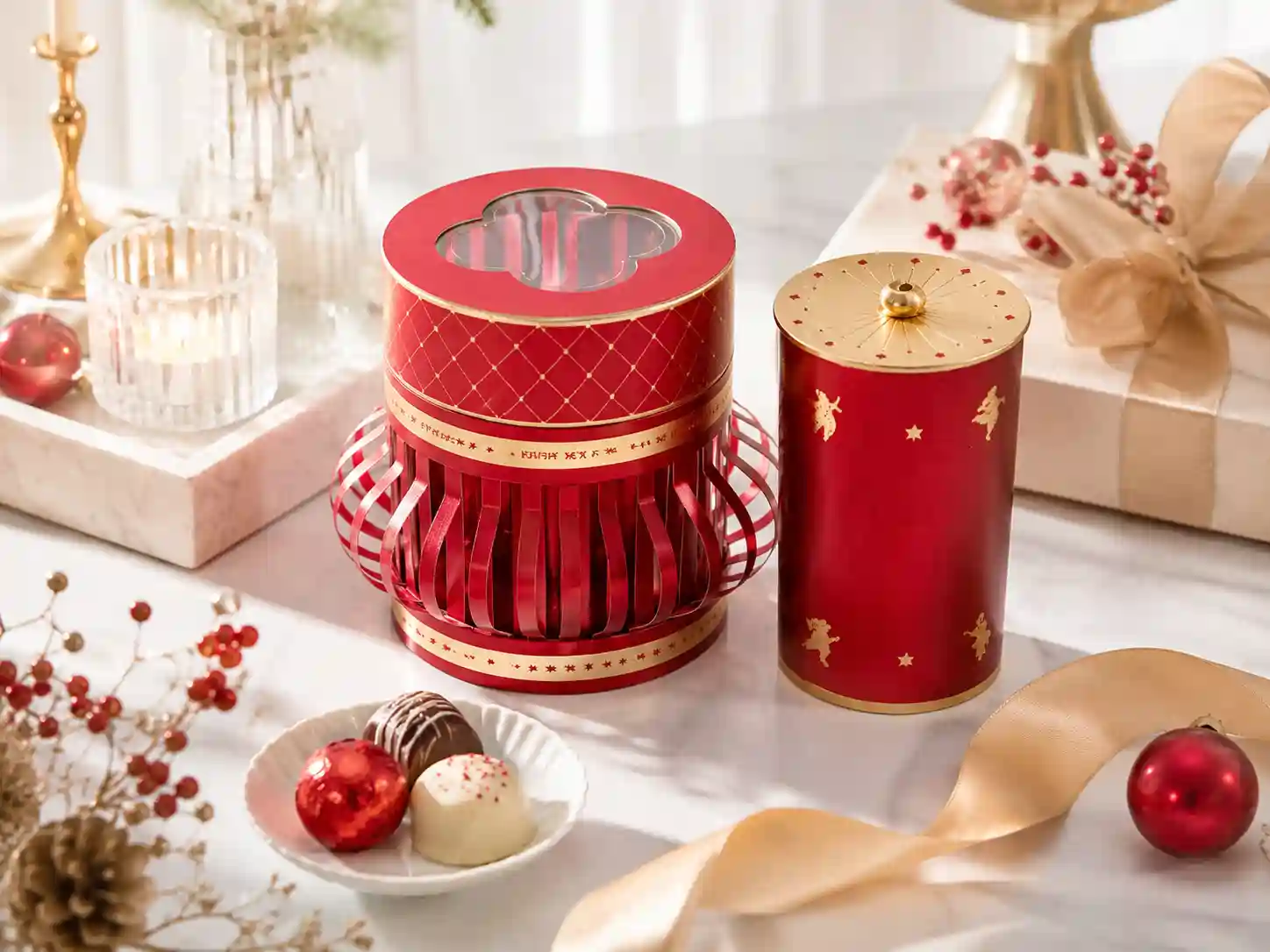 Personalized jewelry box with fitted product presentation