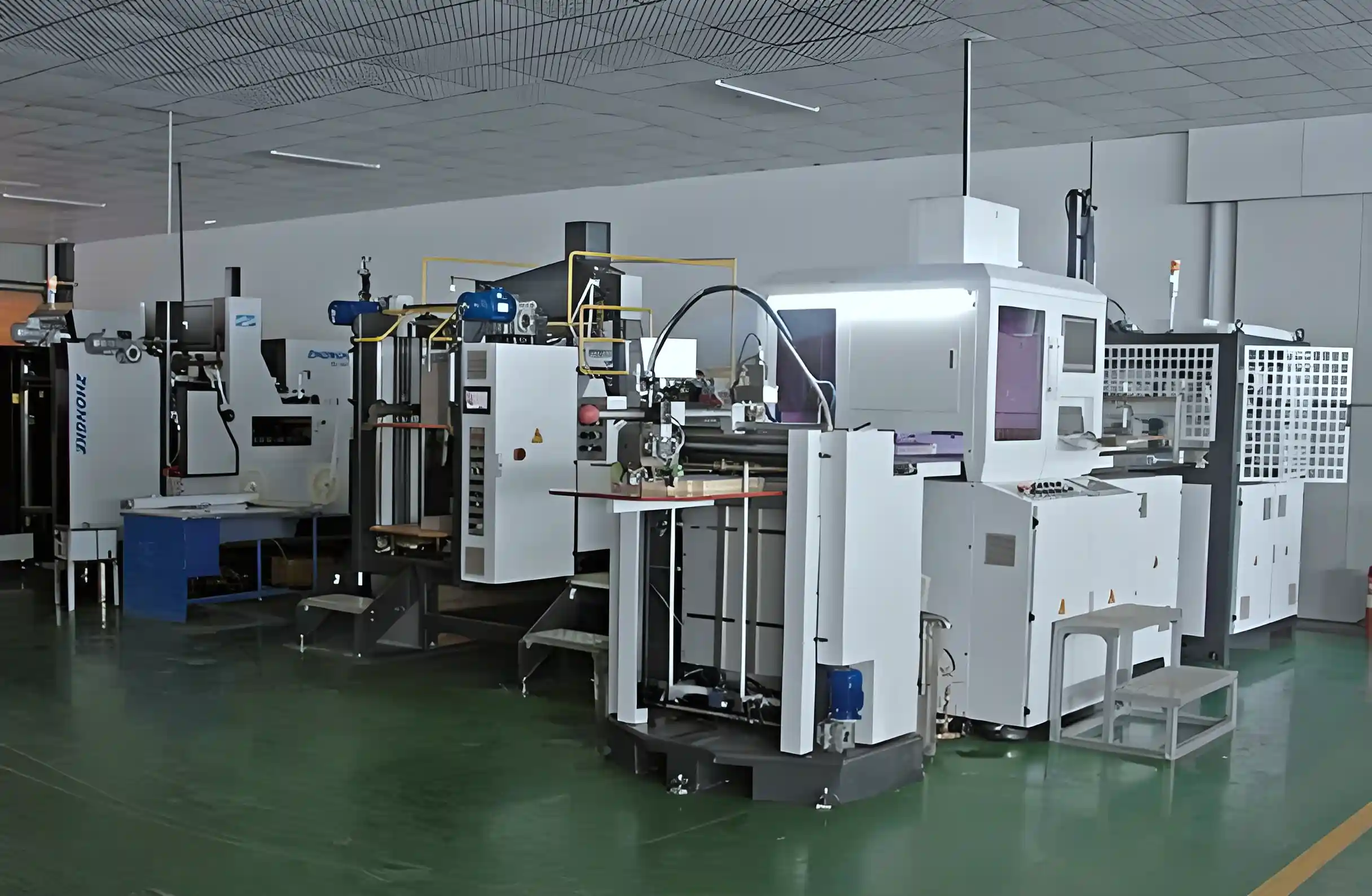 Automatic rigid box production line for custom wine gift boxes