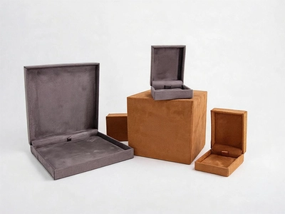 Custom corporate and retail gift box packaging